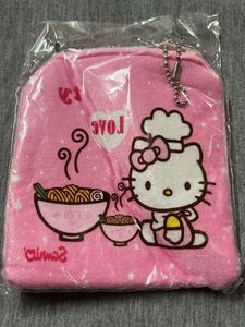 Hello Kitty Ramen Pouch