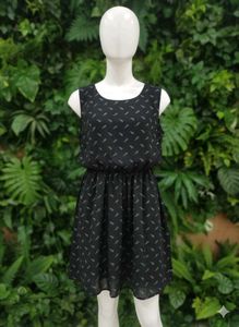 Chic Black Print Dress