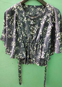 Chic Floral Print Blouse with Tie Waist