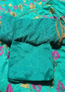 Elegant Embroidered Ethnic Gown xl size