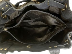 Authentic Balenciga Navy pebbled shoulder