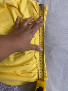 Bright Yellow Leggings