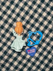 Kinder joy Disney Princess Cinderella Toy