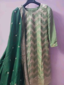 Elegant Green Kurta Set with Dupatta🟢