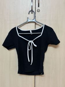 Black Tie-Front Cropped Top