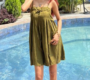 Olive Solid Sleeveless Square Neck Playsuit