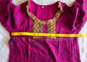 Beautiful Pink Kurta set with Intricate Design