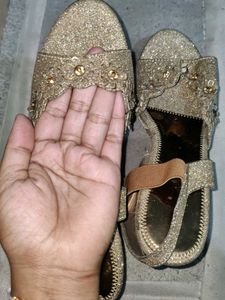 Sparkly Gold Sandals - Size Unknown