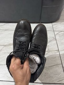 Carlton London Black Leather Boots for Men