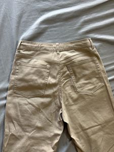 H&amp;M Beige Mom fit Jeans