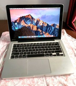 MacBook Pro Laptop 13 inch