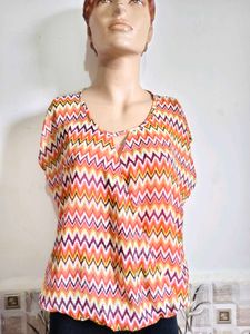 Trendy Chevron Print Top 40"-42" Size L-XL