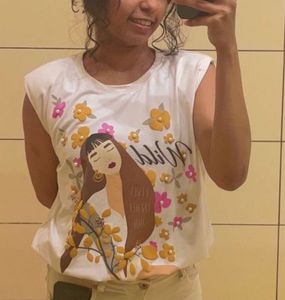 Graphic Print Sleeveless Top