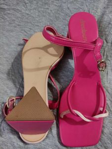 Dressberry Heels