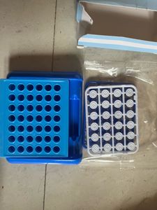 Mini Connect Four Game with Penguins