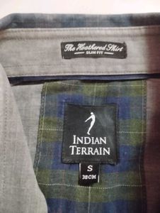 Men's Plaid Button-Down Shirt(like new)