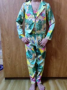 Printed Co-ord Set (pant jacket &crop top)