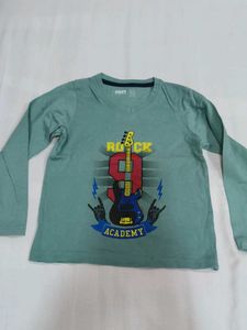 bundle of Tshirts