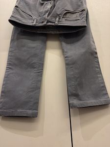 ( BRAJ:001)jeans new  comfortable!