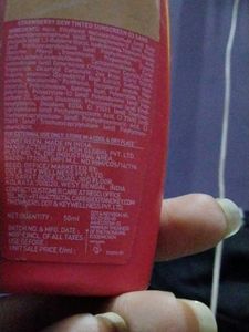 Dot &amp; Key Strawberry Dew Tinted Sunscreen