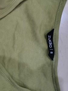Cute Green Button-Up Crop Top
