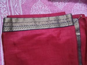 maroon saare