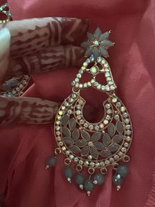 earings with nethichutti