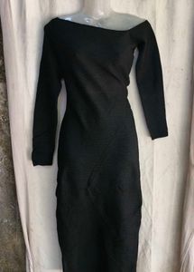 Chic Black Off-Shoulder Midi Dress