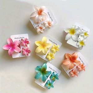 Set of Flower Hair Clips