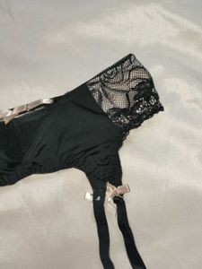 Elegant Black Lace Garter Belt