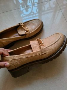 Beige Loafers 🐴