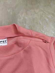 Brand New Sleevless Peach Crop Top S