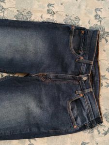 Levi's straight fit Navy Blue jeans