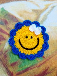 2Pc Smily Sunflower Crochet Keychain