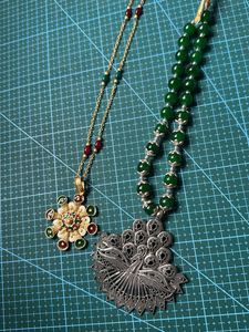 Stunning Peacock &amp; Floral Necklace Set