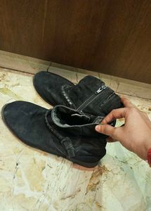 Women Black Boots