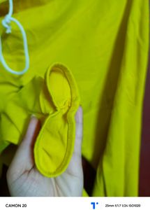 Yellow Legi
