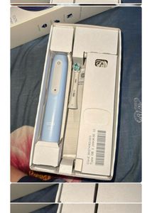 Oral B Electric Toothbrush