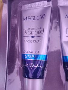 MEGLOW Sparkling Diamond Facial Kit