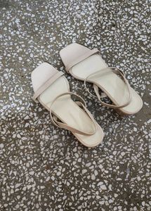 Eridani Beige Block Heels
