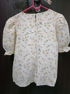Chic Floral Print Puff Sleeve Top
