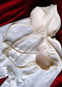 Cream Shapewear Shorts with bra 👍