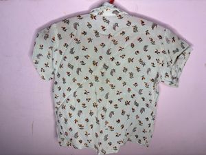 Cute Floral Print Button-Up Shirt 🦢🤍