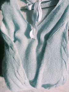 Stylish Blue Knit Sweater