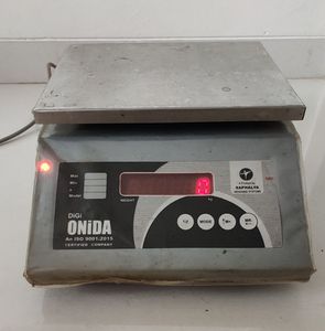 Selling a used ONIDA Digital Electronic Weighing S