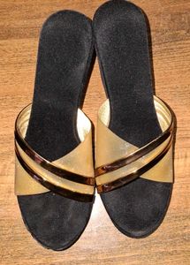 Stylish Gold &amp; Black Wedge Sandals
