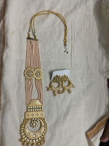 Elegant Gold Tone Necklace &amp; Earring Set