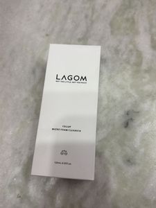 LAGOM Cellup Micro Foam Cleanser