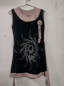 combo of 2 top &amp; black long tunic