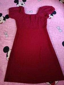 Chic Maroon Puff Sleeve Square Neck Dress